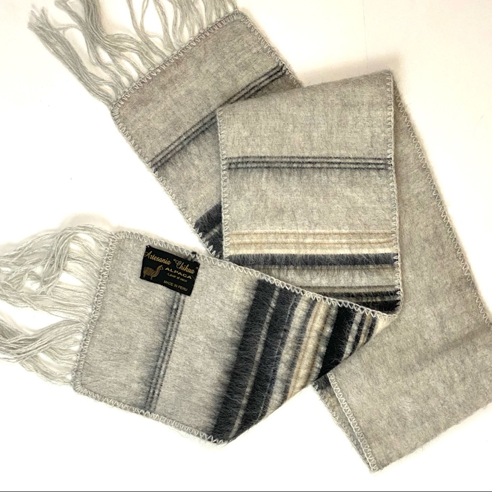 Alpaca Scarf - NWOT